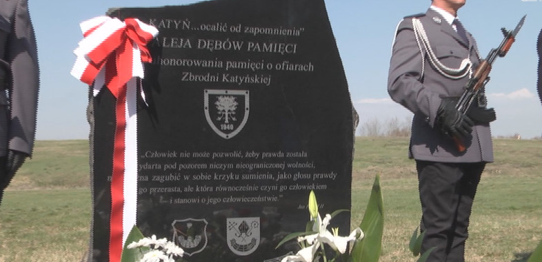 Uroczyste otwarcie „Alei Dębów Pamięci” w Łasku