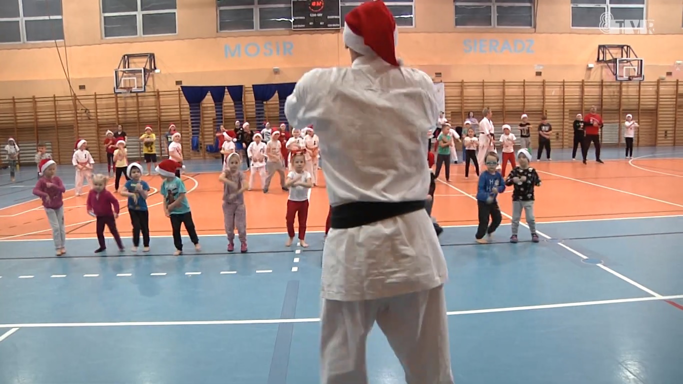 Mikołajkowy trening Sieradzkiego Klubu Karate Kyokushinkai