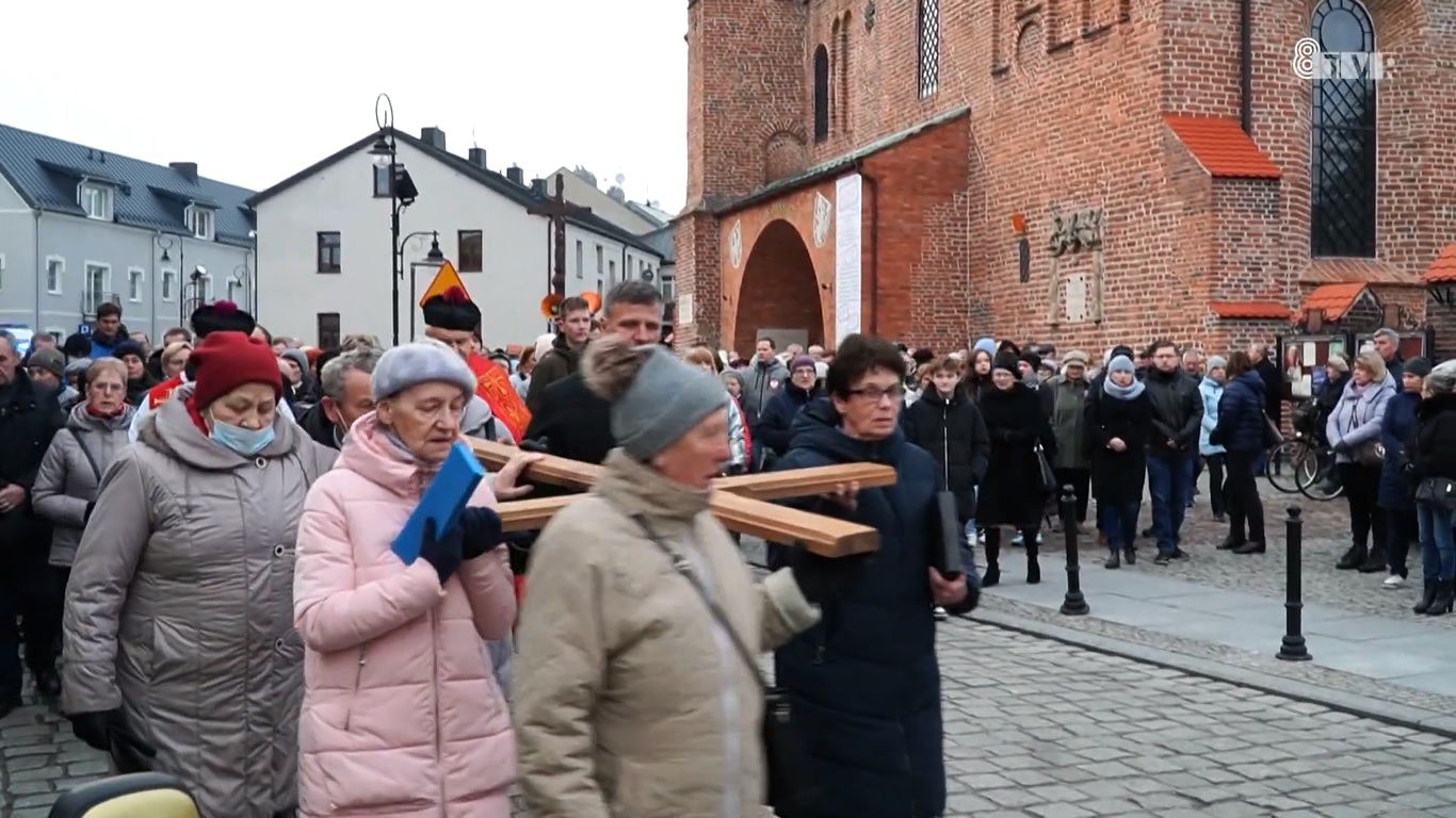 Droga Krzyżowa ulicami Sieradza